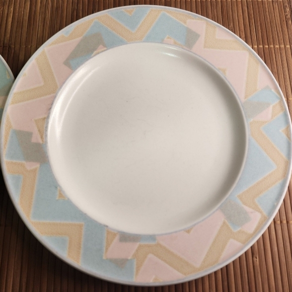 Vintage 90's Pastel Mikasa Intaglio Cancun Geometric Print Dinnerware - Picture 1 of 10